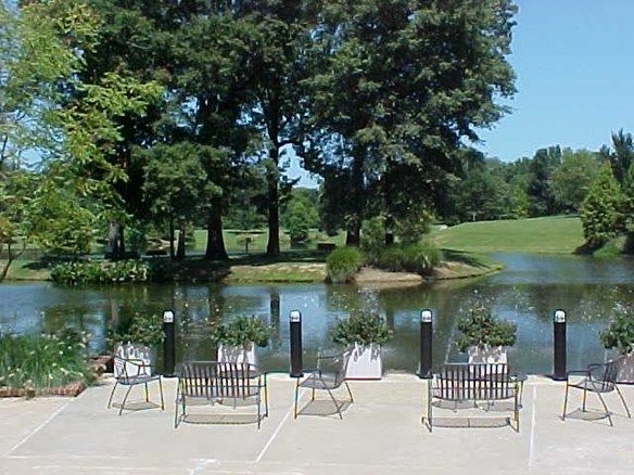 Goodlett Farms Business Center: 7130 Goodlett Farms Pkwy, Cordova, TN 38016
